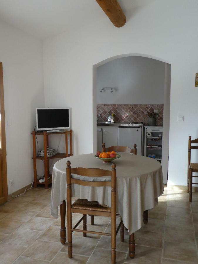 Les Biguieres Guest House Maubec  Екстериор снимка